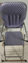 Charger l'image dans la galerie, Chaise haute bébé vintage