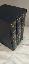 Charger l'image dans la galerie, Coffret de trois dictionnaires des sciences pharmaceutiques et biologiques