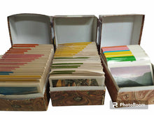 Charger l'image dans la galerie, Lot de 3 Boîtes de Cartes Postales Atlas - Voyage Autour du Monde